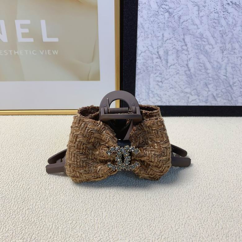 Chanel Hair Grab Clip  (6)